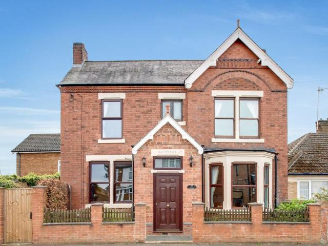 House for sale in Caldermill, East Midlands