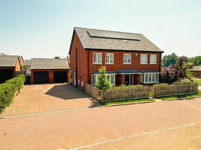 House for sale in Berrick Salome, Oxfordshire