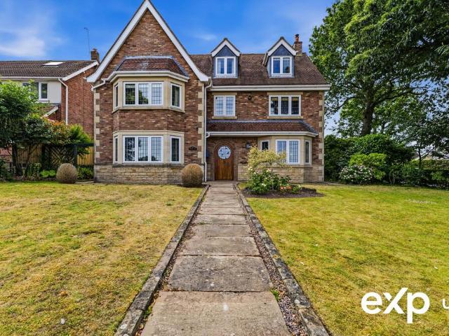 House for sale in Gedling, East Midlands