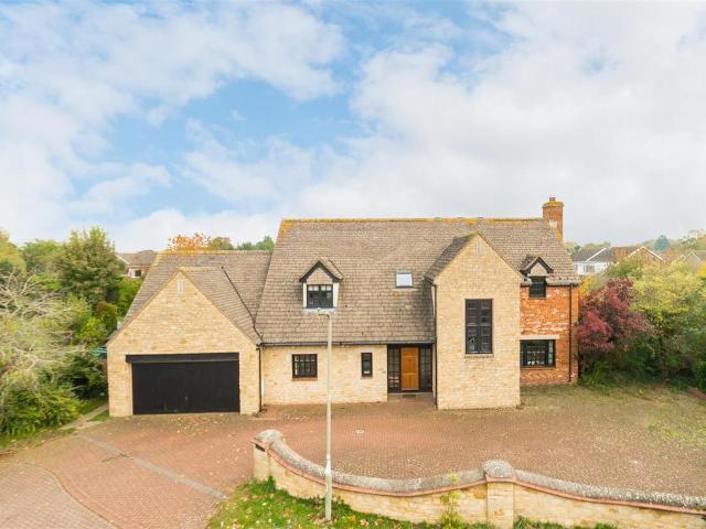 House for sale in Chesterton, Evershot