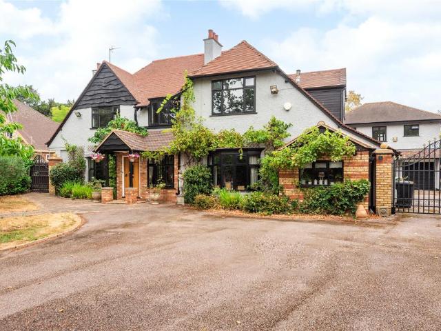 House for sale in Biddenham, Bedford