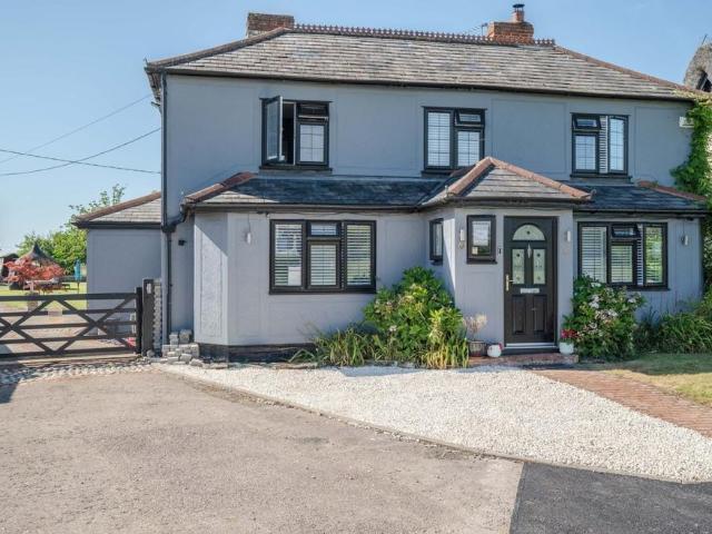 House for sale in Duton Hill, Essex