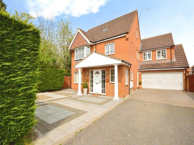 House for sale in North Watford, Hertfordshire