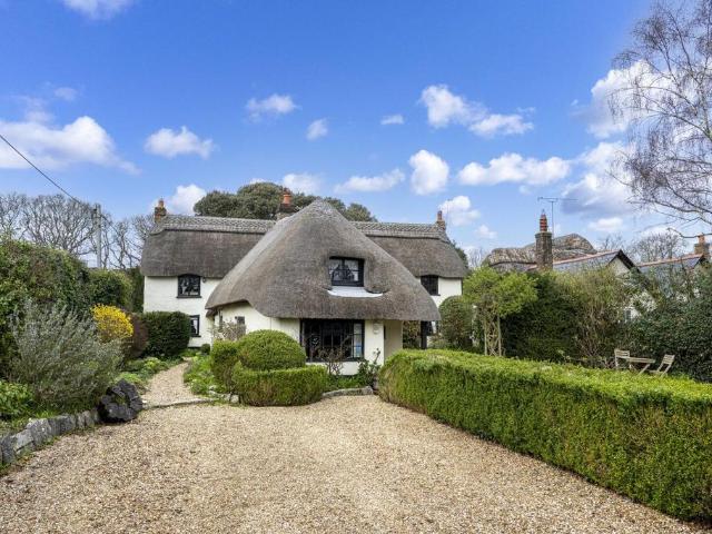 House for sale in Highcliffe