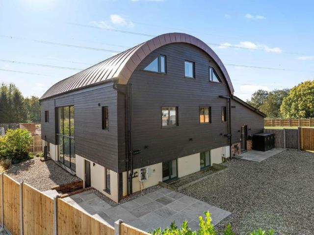 House for sale in Debden Green, Duton Hill