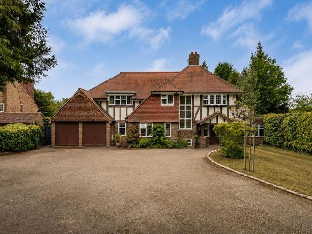 House for sale in Perryfields, West Sussex
