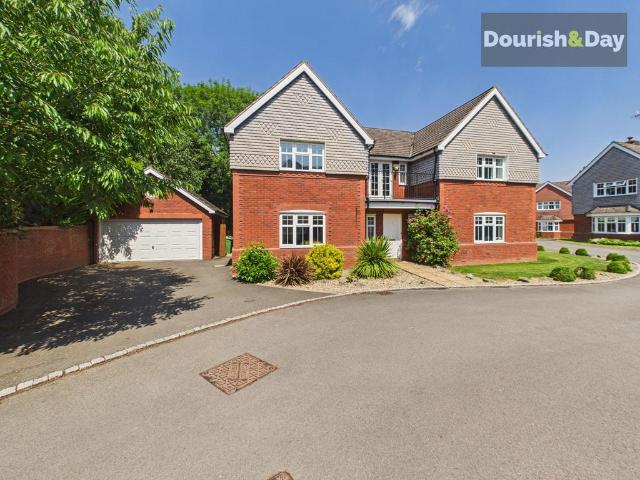 House for sale in Baswich, Staffordshire