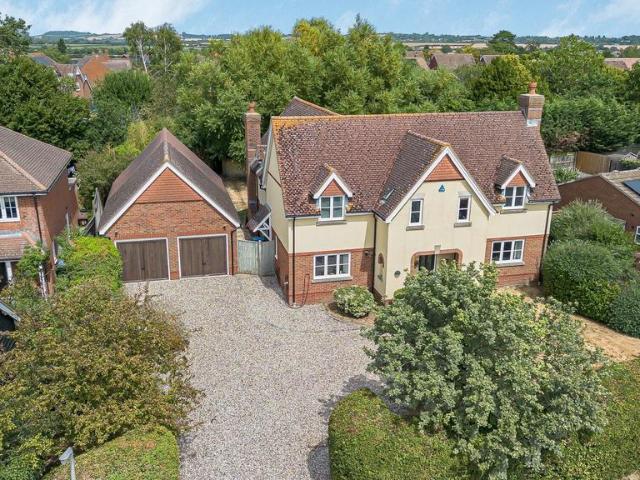 House for sale in Shabbington, Buckinghamshire