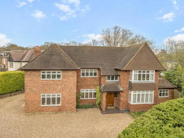 House for sale in Farnham Common, Buckinghamshire