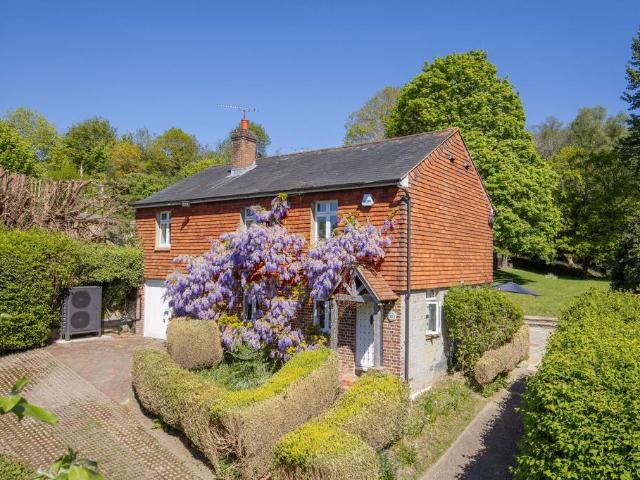 House for sale in Sandown Park, Kent