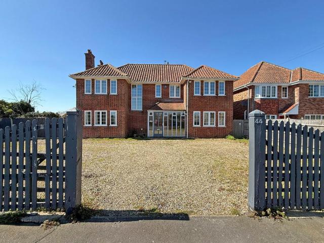 House for sale in Eastbridge, Suffolk