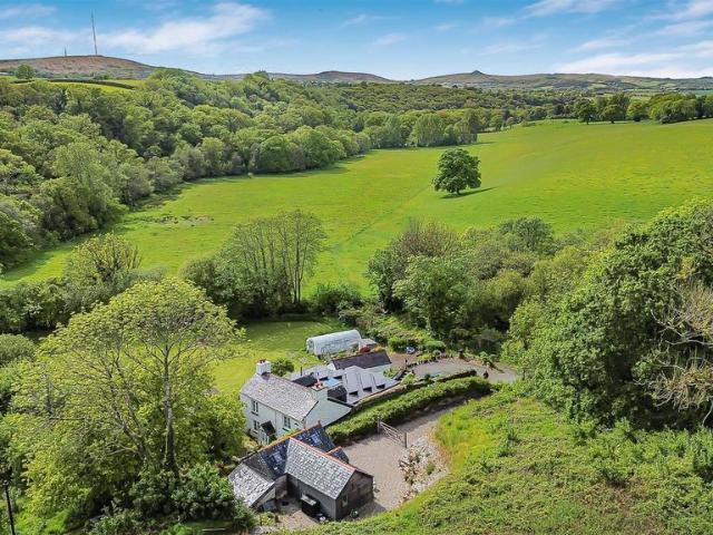 House for sale in Golberdon, Cornwall