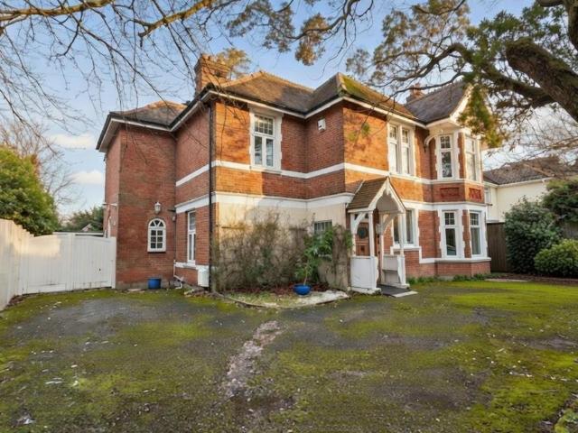 House for sale in Branksome Chine, Branksome Park