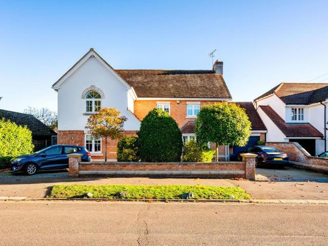 House for sale in Navestock Side, Essex