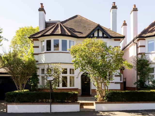 House for sale in Blackheath Royal Standard, Greater London