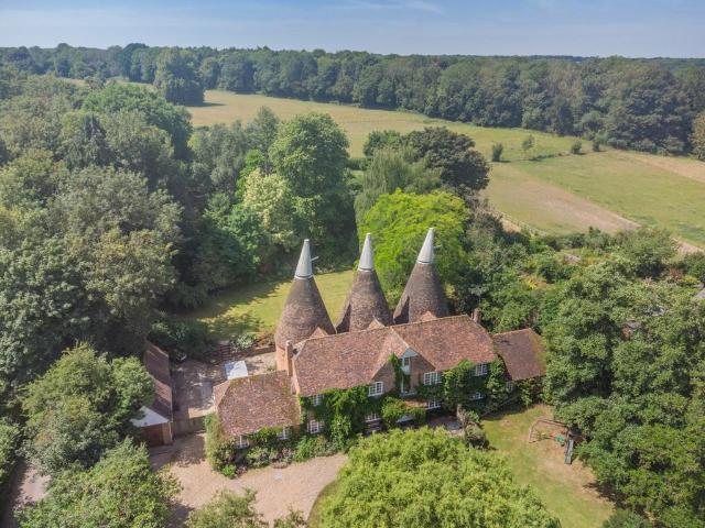 House for sale in Garlinge Green, Canterbury