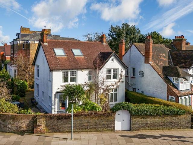 House for sale in Strawberry Hill, Greater London