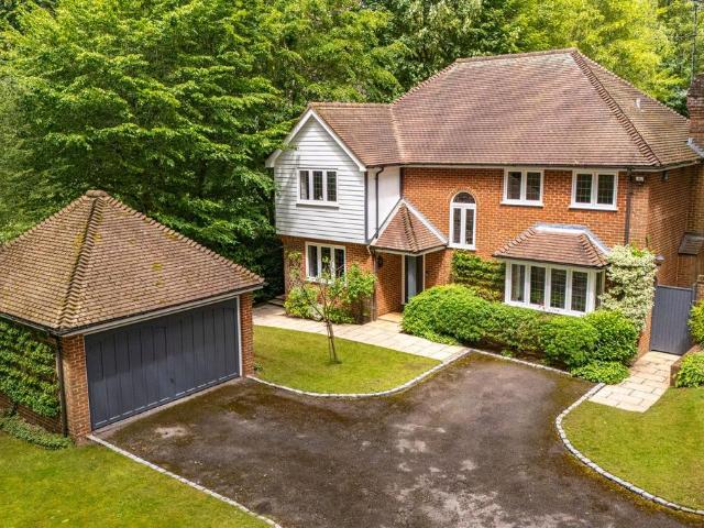 House for sale in Wooburn, Bourne End