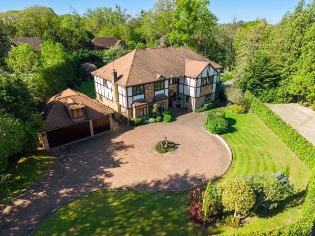 House for sale in Farnham Common, Buckinghamshire