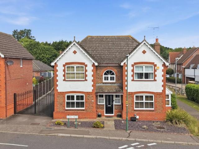 House for sale in Chancellor Park, Chelmsford
