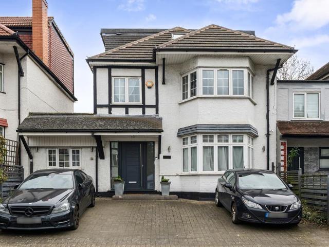 House for sale in Hendon Central, The Hyde