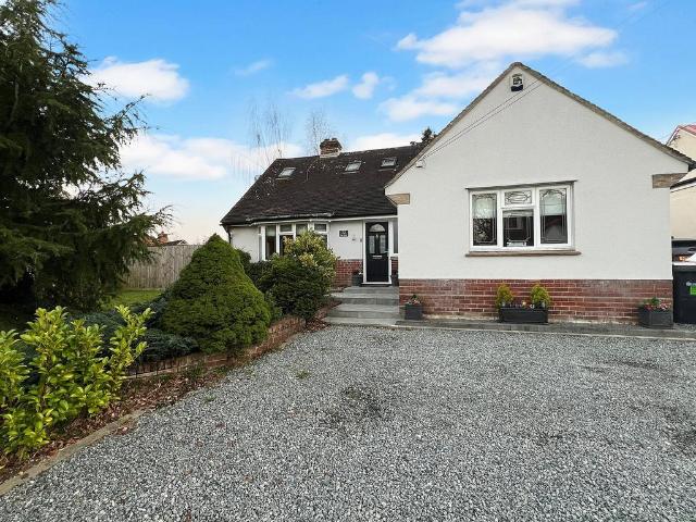 House for sale in Chipping Hill, Essex