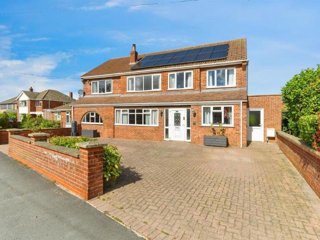 House for sale in Baron St Martin, Barholm