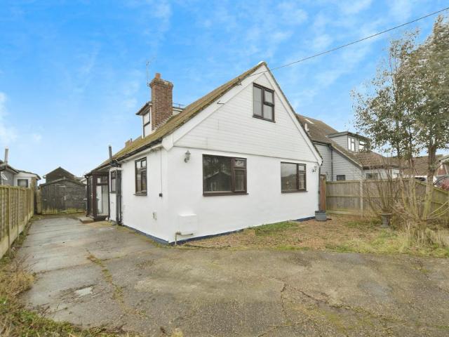 House for sale in Folkestone, Kent