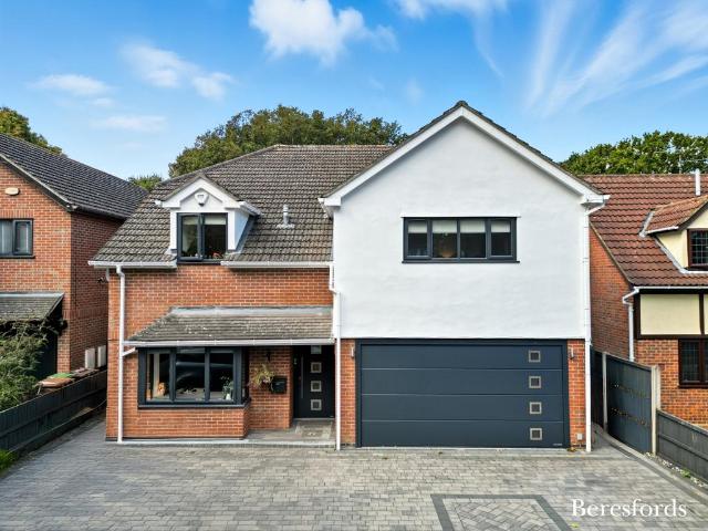 House for sale in Hutton, Navestock Side