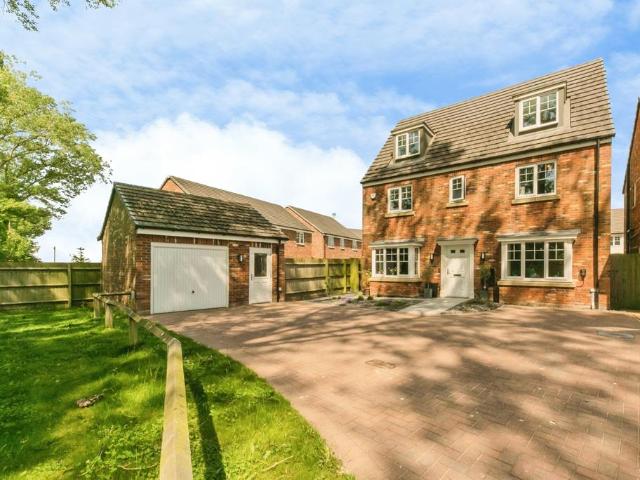House for sale in Holmes Chapel, Cranage
