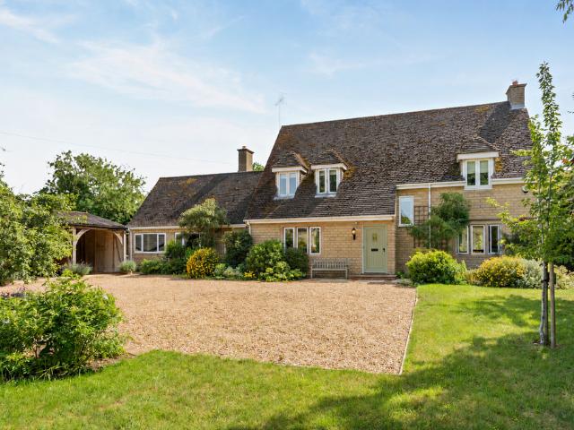 House for sale in Cotterstock