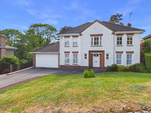 House for sale in Gerrards Cross, Denham