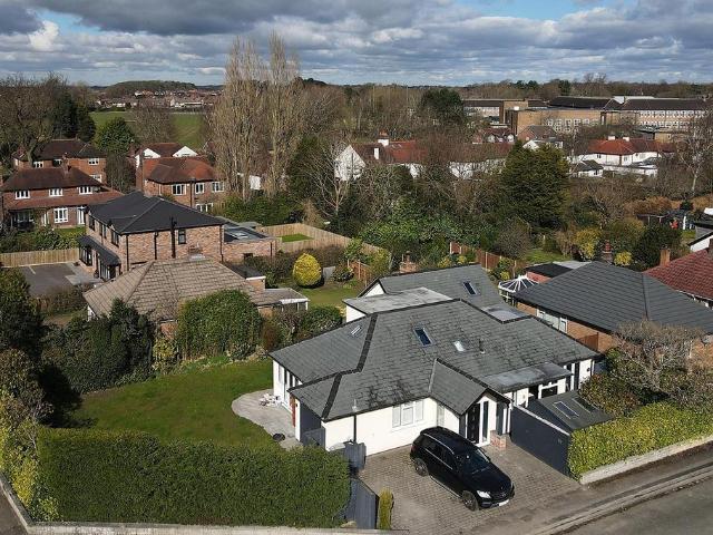 House for sale in Knutsford