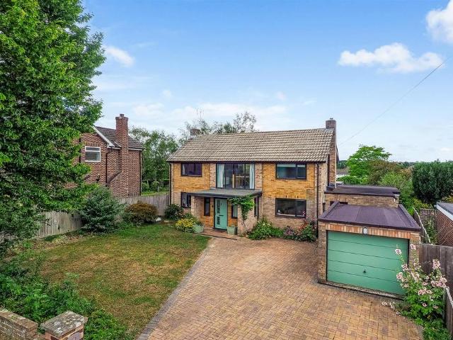 House for sale in Barton Stacey, Hampshire