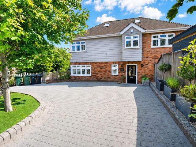 House for sale in Midway, Kent