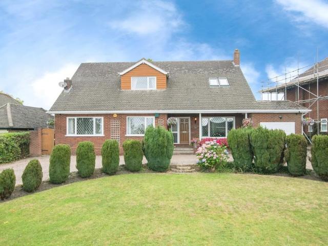 House for sale in Coseley, West Midlands