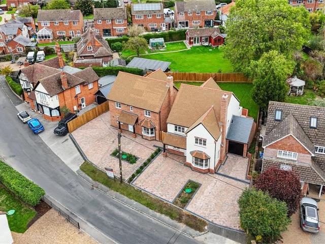 House for sale in Quainton