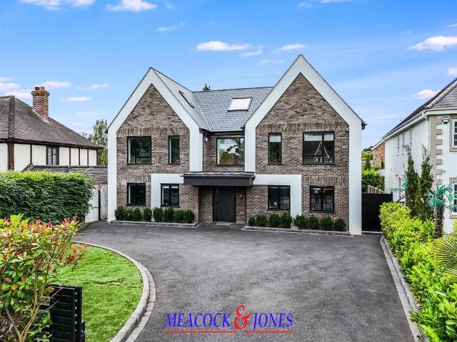 House for sale in Hutton, Navestock Side