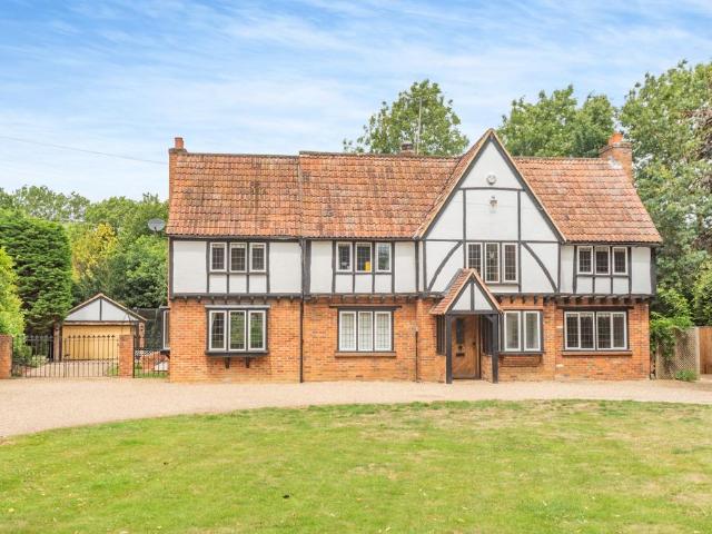 House for sale in Jealott's Hill, Bray