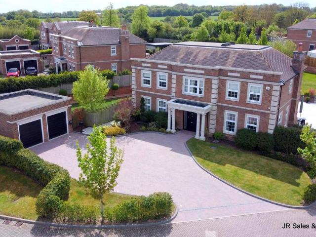 House for sale in Churchgate, Broxbourne