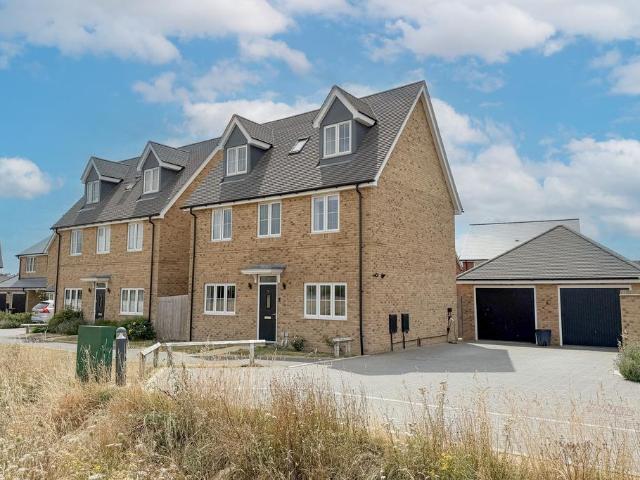 House for sale in Haddenham, Buckinghamshire