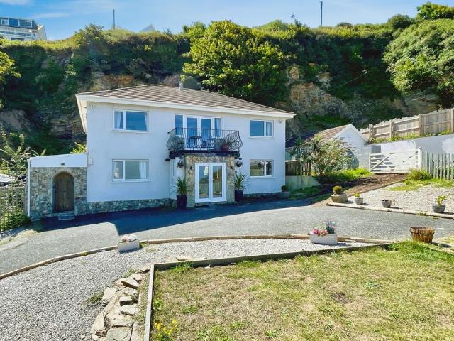 House for sale in Portreath, Cornwall
