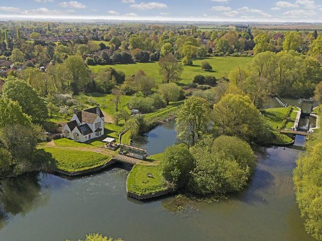 House for sale in Huntingdon, Cambridgeshire