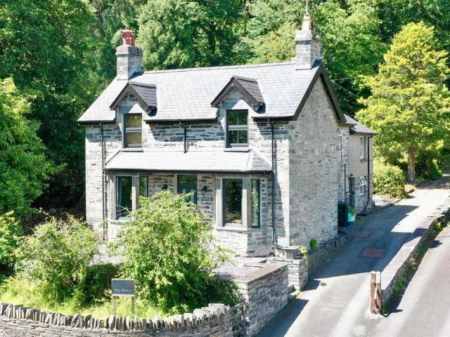 House for sale in Wales