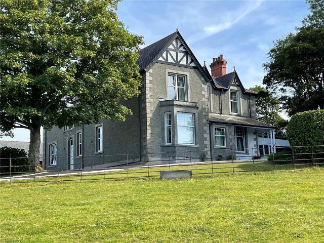 House for sale in Gwalchmai, Wales