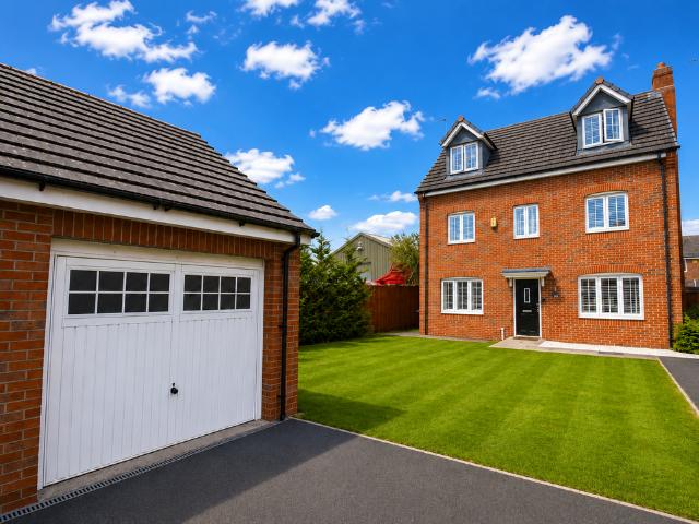 House for sale in Lunts Heath, Widnes