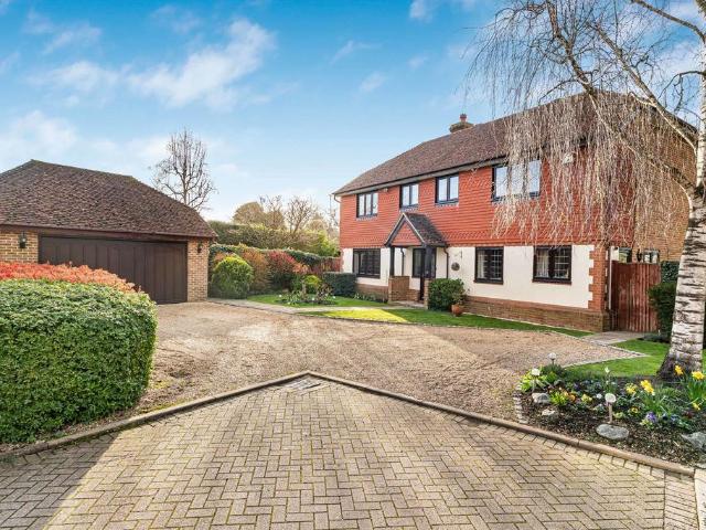 House for sale in Thorpe, Row Town