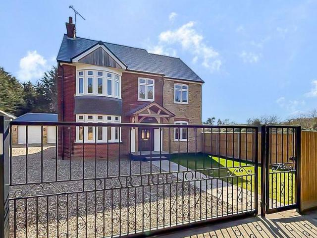 House for sale in Upchurch, Gillingham