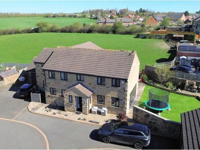 House for sale in Hoyland Common, South Yorkshire