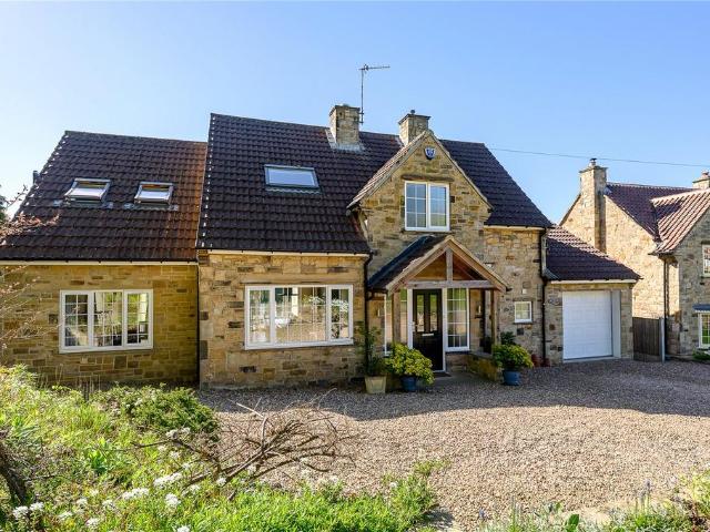 House for sale in Compton, Leeds